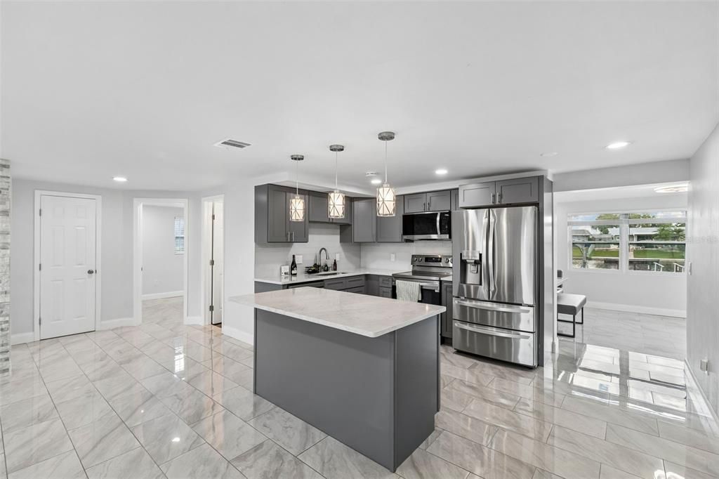 For Sale: $475,000 (3 beds, 2 baths, 1233 Square Feet)