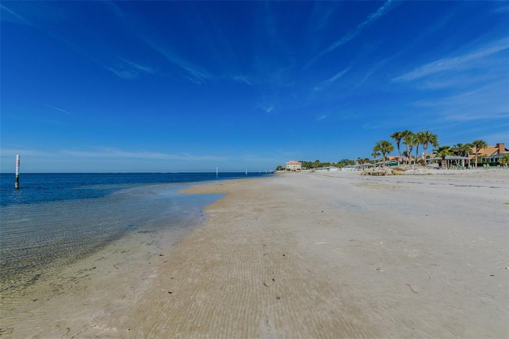 For Sale: $475,000 (3 beds, 2 baths, 1233 Square Feet)