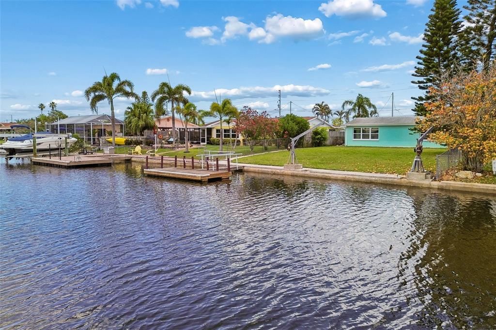 For Sale: $475,000 (3 beds, 2 baths, 1233 Square Feet)
