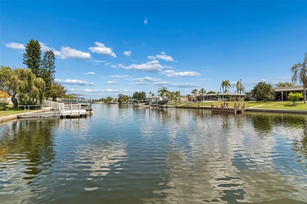 For Sale: $475,000 (3 beds, 2 baths, 1233 Square Feet)