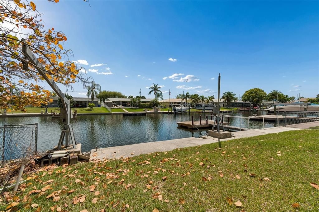 For Sale: $475,000 (3 beds, 2 baths, 1233 Square Feet)