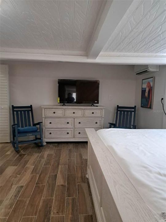 В аренду: $2,150 (1 спален, 1 ванн, 700 Квадратных фут)