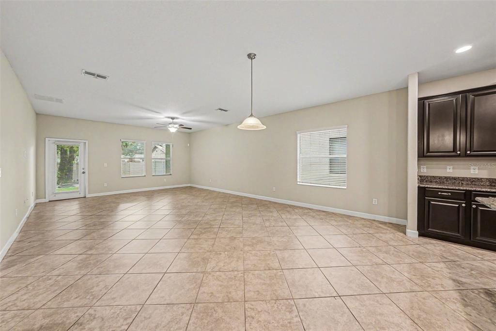 For Sale: $464,900 (4 beds, 2 baths, 3483 Square Feet)