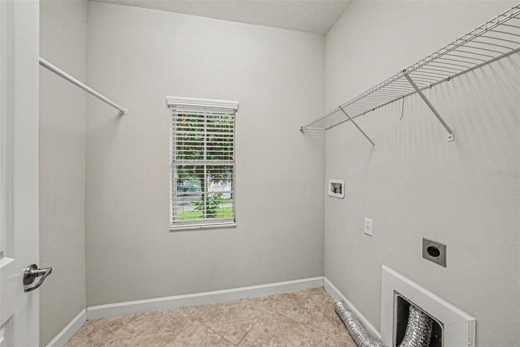 For Sale: $464,900 (4 beds, 2 baths, 3483 Square Feet)