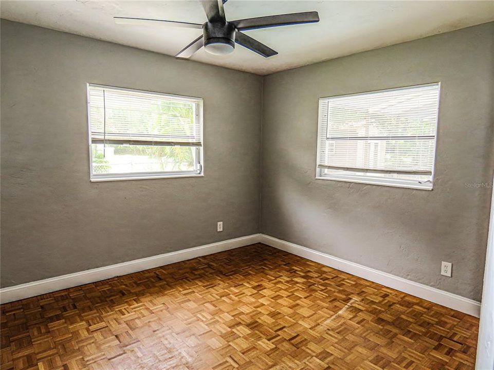На продажу: $459,900 (4 спален, 2 ванн, 1480 Квадратных фут)