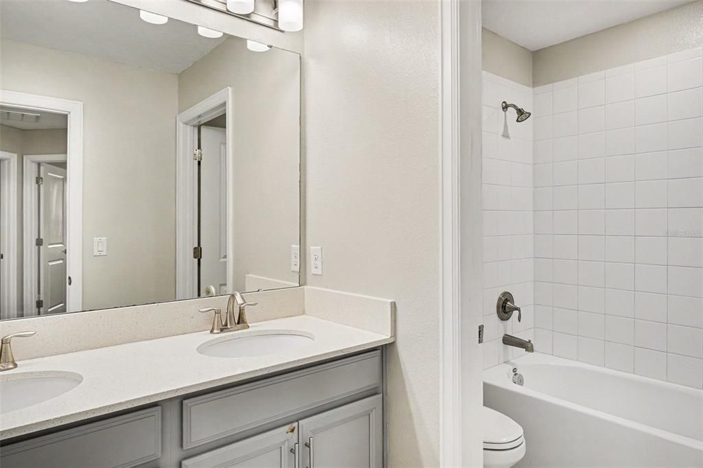 For Sale: $409,900 (4 beds, 2 baths, 2640 Square Feet)