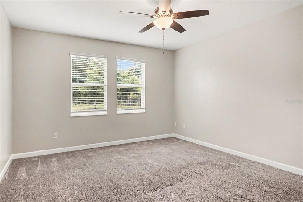 For Sale: $409,900 (4 beds, 2 baths, 2640 Square Feet)