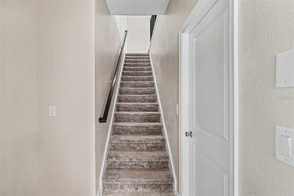 For Sale: $409,900 (4 beds, 2 baths, 2640 Square Feet)