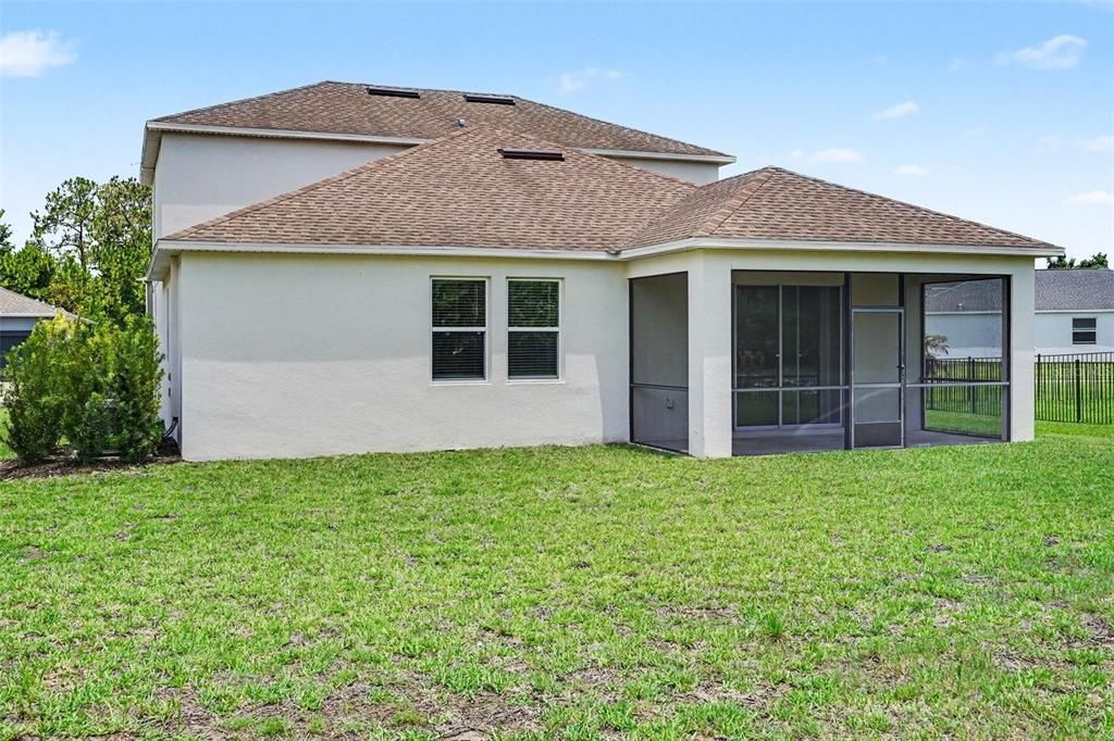 For Sale: $409,900 (4 beds, 2 baths, 2640 Square Feet)
