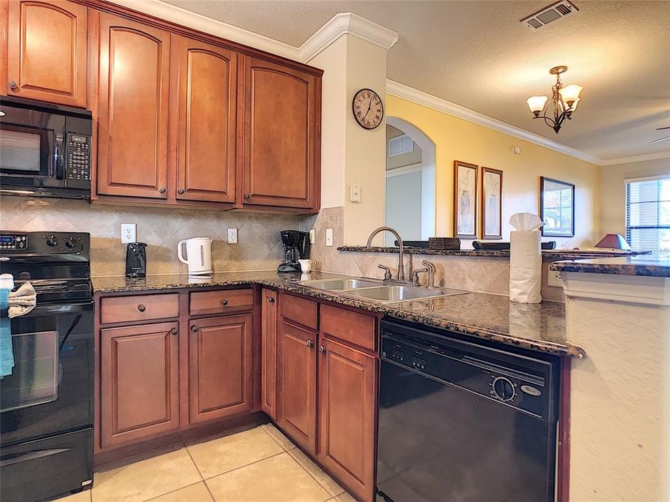 For Rent: $1,795 (4 beds, 3 baths, 1437 Square Feet)