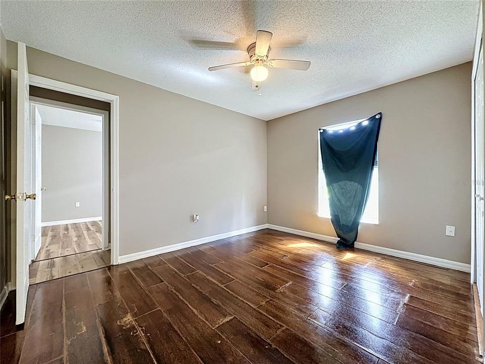 For Sale: $320,000 (4 beds, 2 baths, 1776 Square Feet)