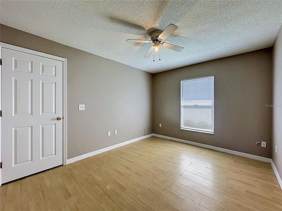For Sale: $320,000 (4 beds, 2 baths, 1776 Square Feet)