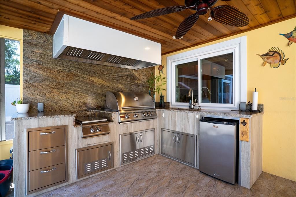 For Sale: $749,000 (3 beds, 2 baths, 1703 Square Feet)