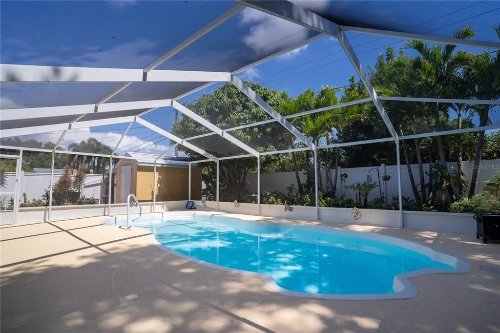 For Sale: $749,000 (3 beds, 2 baths, 1703 Square Feet)