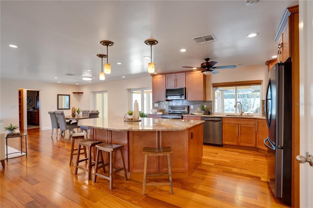 For Sale: $749,000 (3 beds, 2 baths, 1703 Square Feet)
