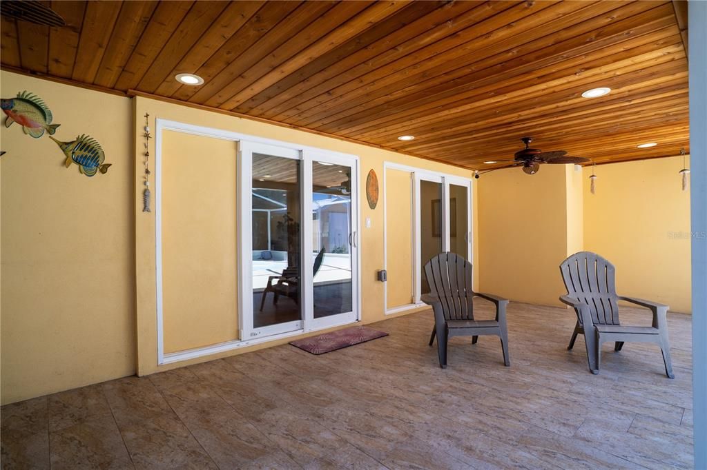 For Sale: $749,000 (3 beds, 2 baths, 1703 Square Feet)