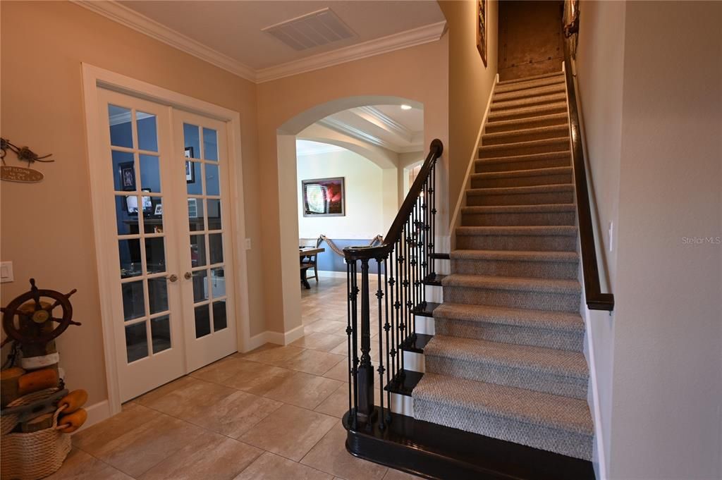 En Venta: $969,900 (2 camas, 3 baños, 2703 Pies cuadrados)