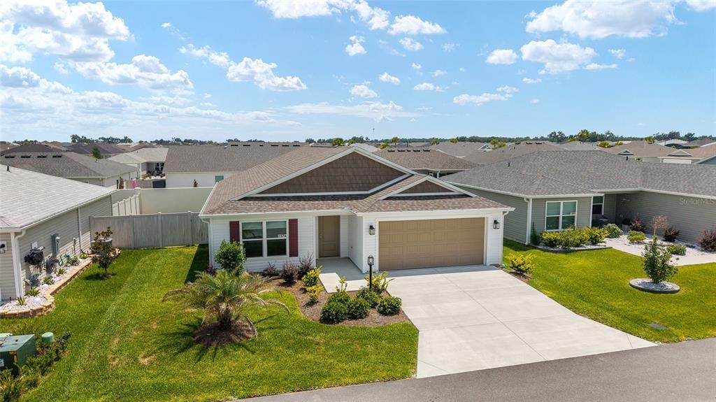 For Sale: $369,900 (3 beds, 2 baths, 1505 Square Feet)