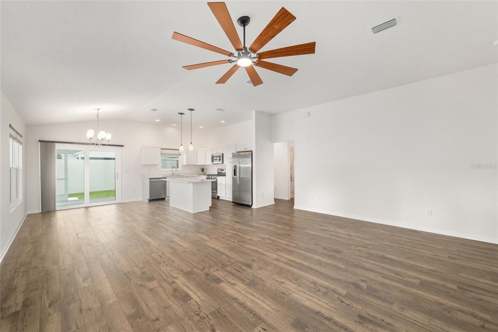 For Sale: $369,900 (3 beds, 2 baths, 1505 Square Feet)