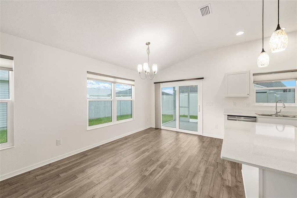 For Sale: $369,900 (3 beds, 2 baths, 1505 Square Feet)
