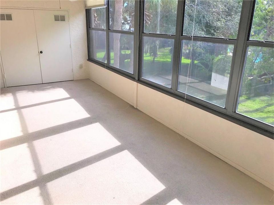 For Rent: $2,000 (2 beds, 2 baths, 1304 Square Feet)