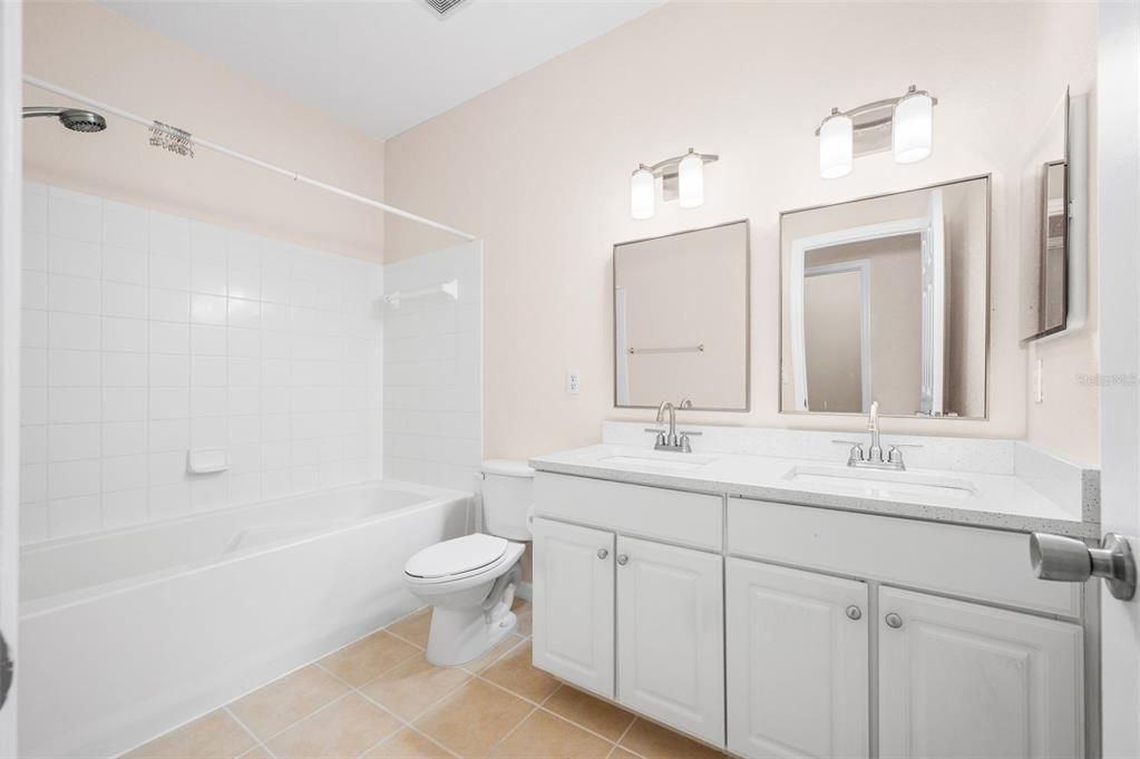 For Sale: $199,000 (2 beds, 2 baths, 1275 Square Feet)