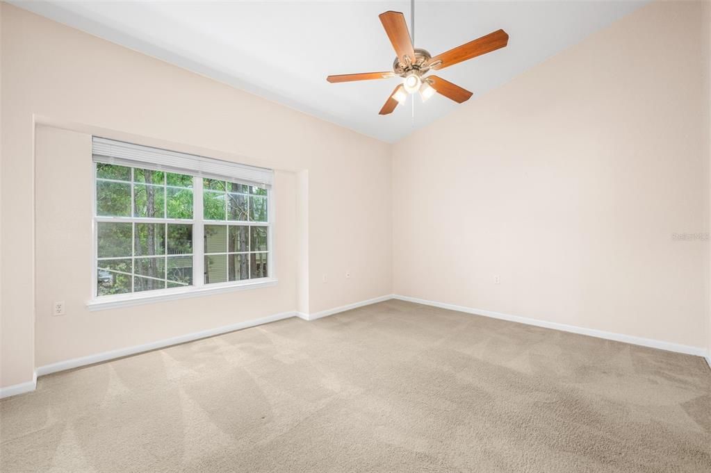 For Sale: $199,000 (2 beds, 2 baths, 1275 Square Feet)