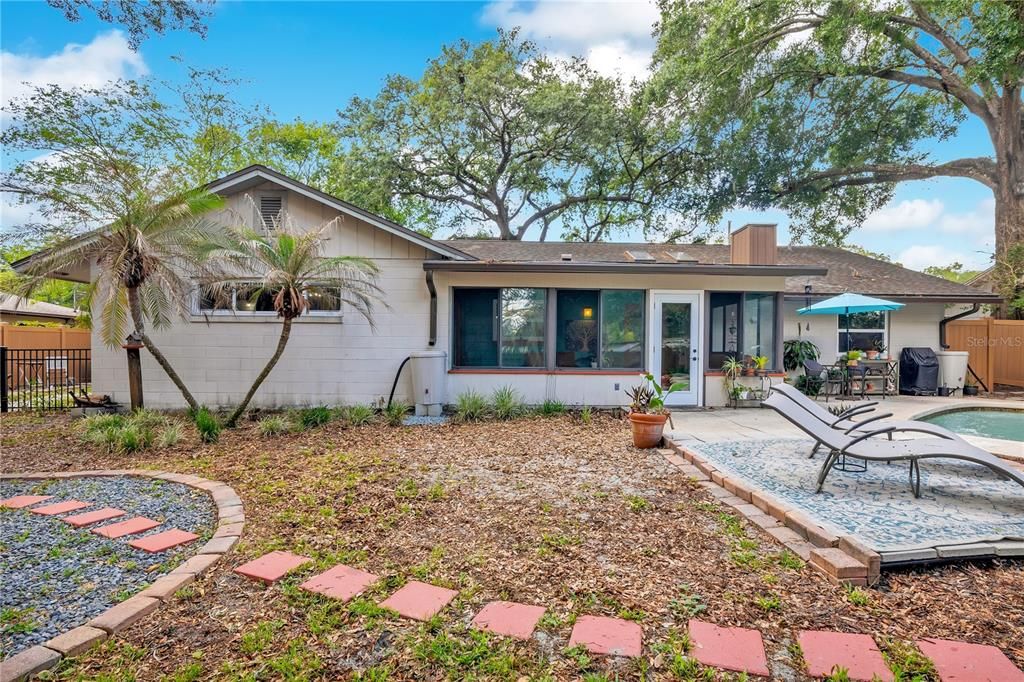 For Sale: $499,000 (3 beds, 2 baths, 1775 Square Feet)