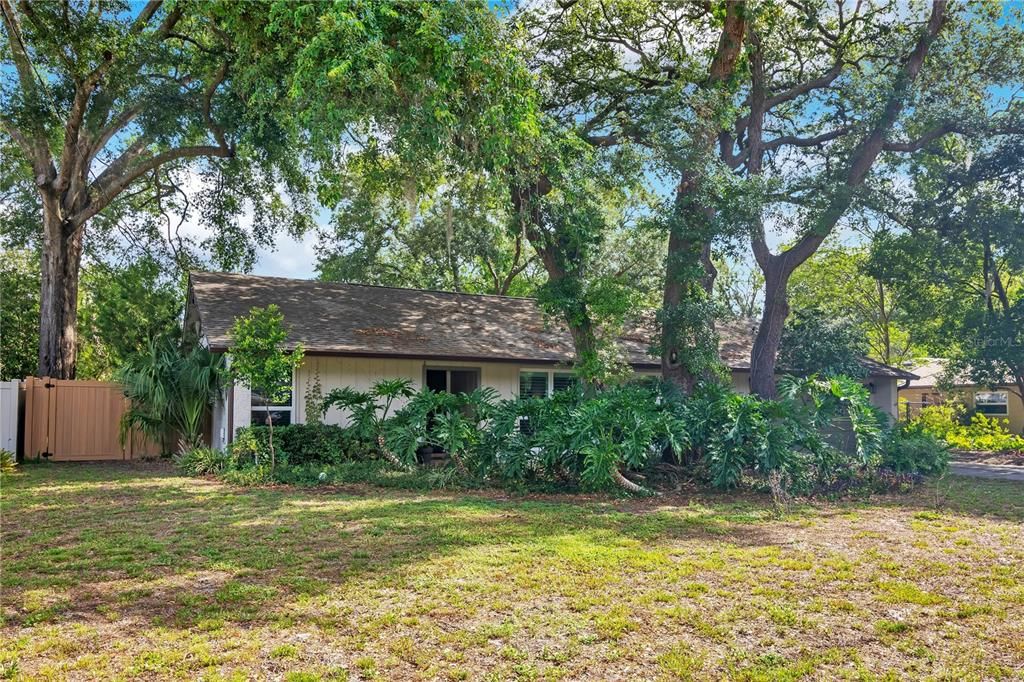 For Sale: $499,000 (3 beds, 2 baths, 1775 Square Feet)