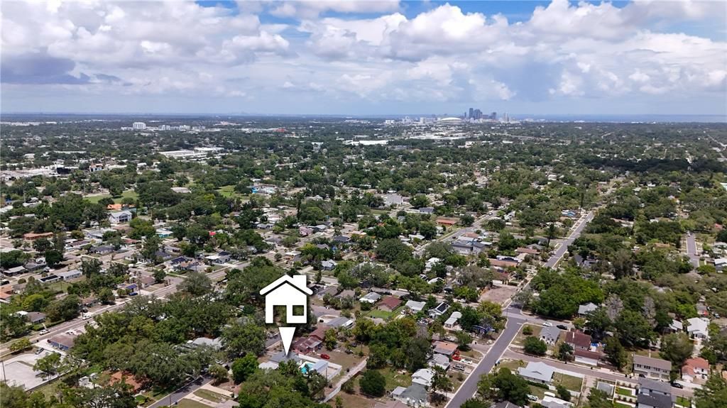 Active With Contract: $349,000 (3 beds, 2 baths, 1000 Square Feet)