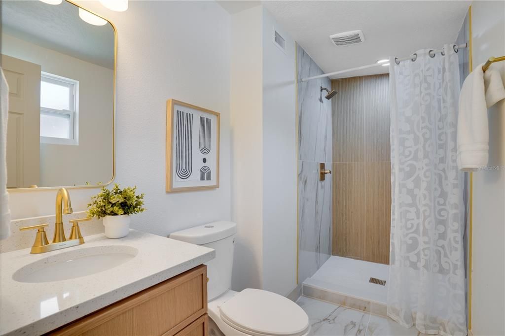 Active With Contract: $349,000 (3 beds, 2 baths, 1000 Square Feet)