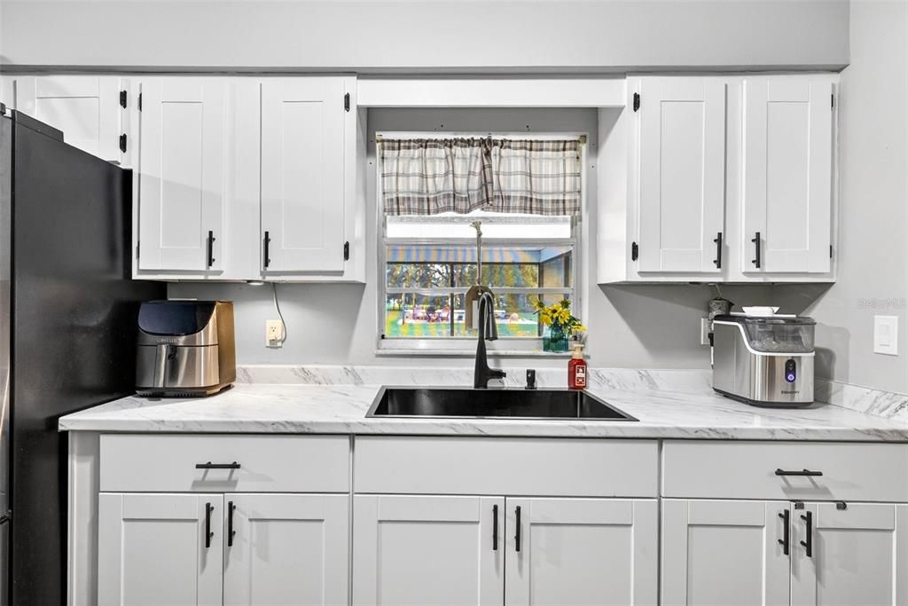 For Sale: $439,900 (3 beds, 2 baths, 1400 Square Feet)