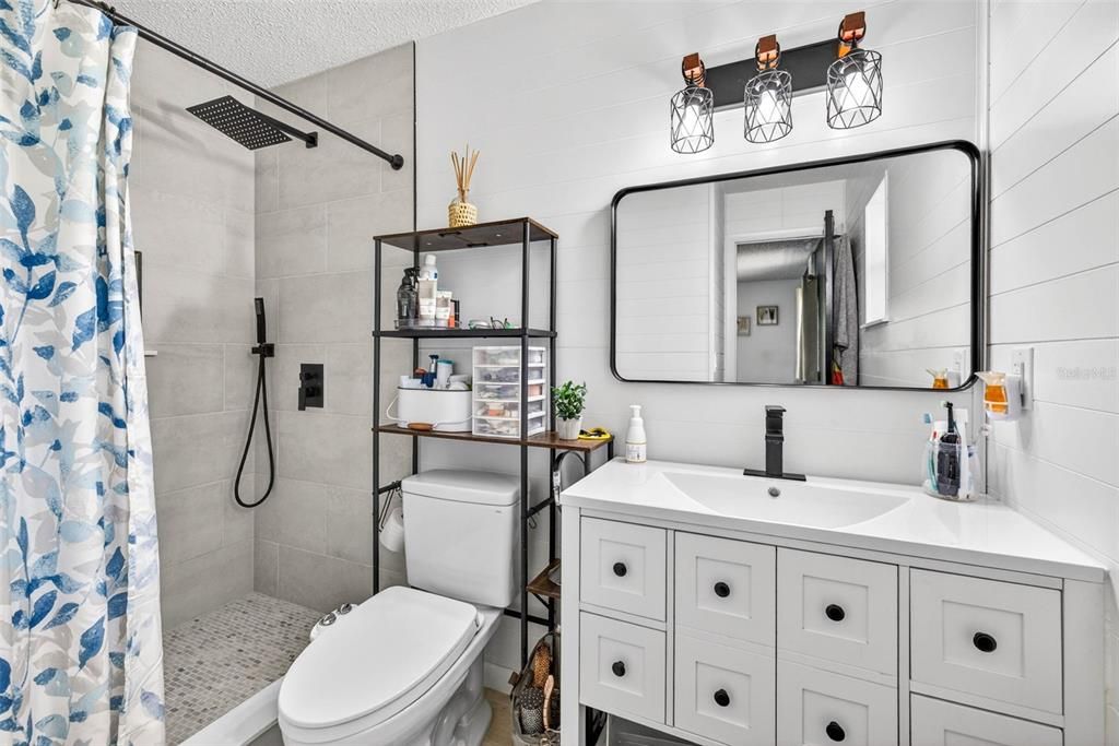 For Sale: $439,900 (3 beds, 2 baths, 1400 Square Feet)
