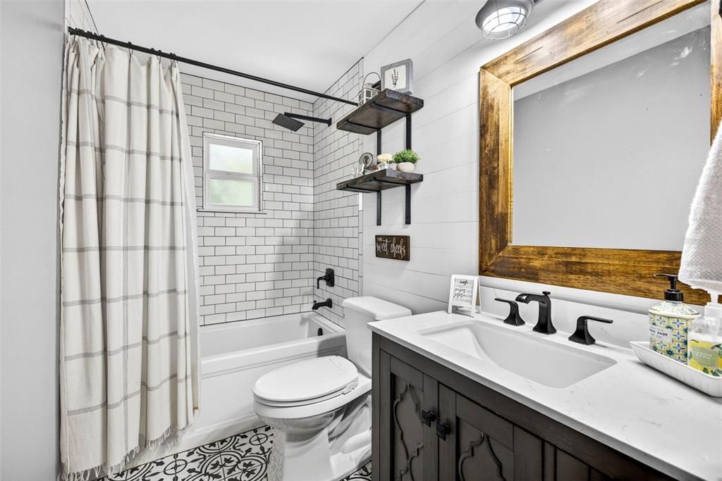 For Sale: $439,900 (3 beds, 2 baths, 1400 Square Feet)