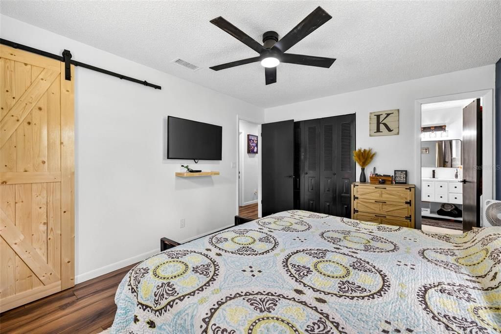 For Sale: $439,900 (3 beds, 2 baths, 1400 Square Feet)