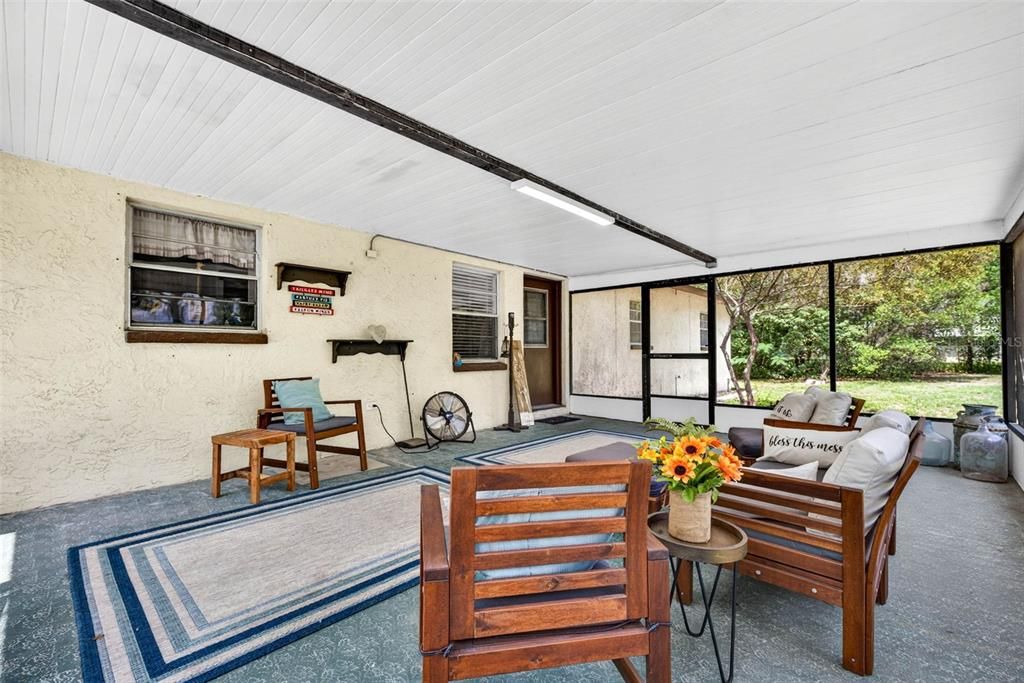 For Sale: $439,900 (3 beds, 2 baths, 1400 Square Feet)