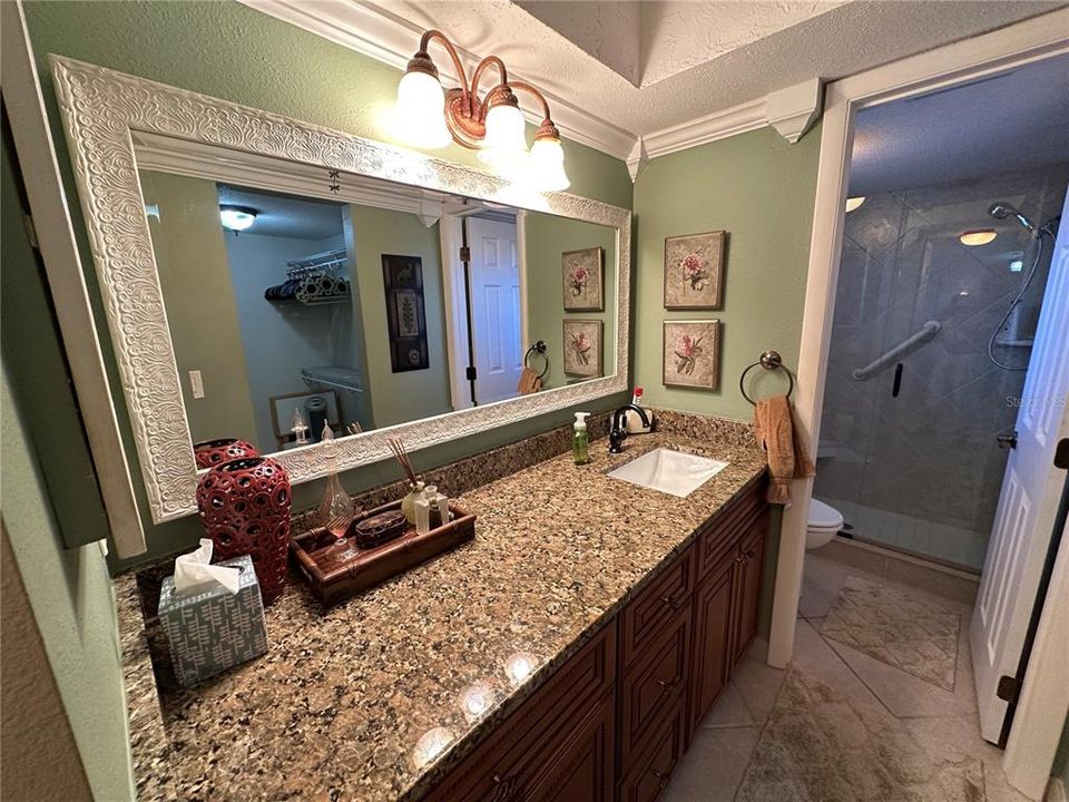 For Rent: $3,500 (2 beds, 2 baths, 1186 Square Feet)