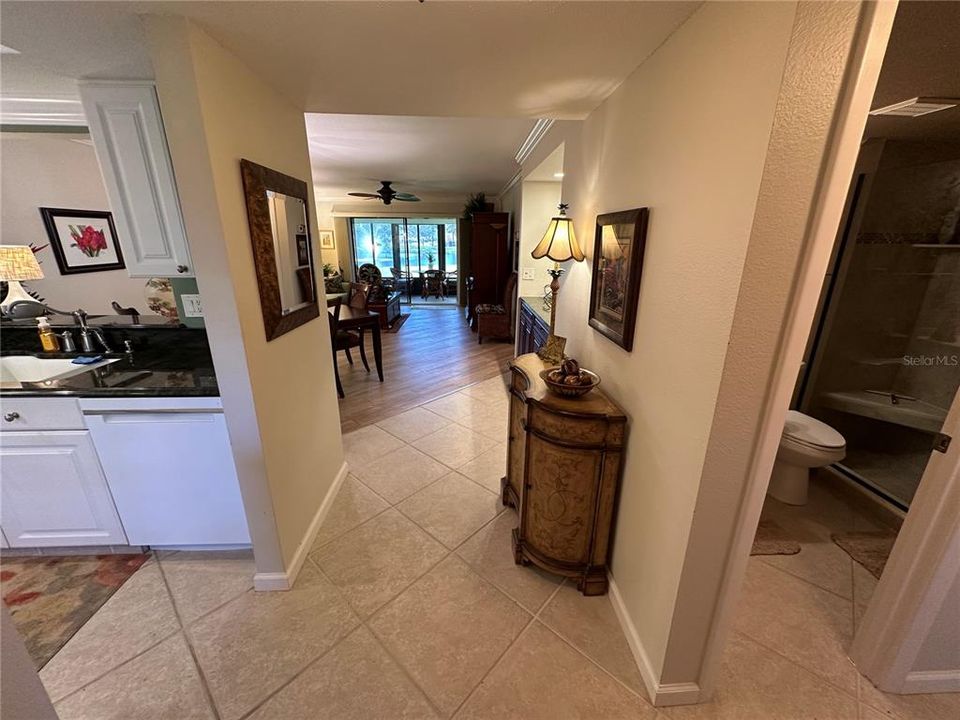 For Rent: $3,500 (2 beds, 2 baths, 1186 Square Feet)