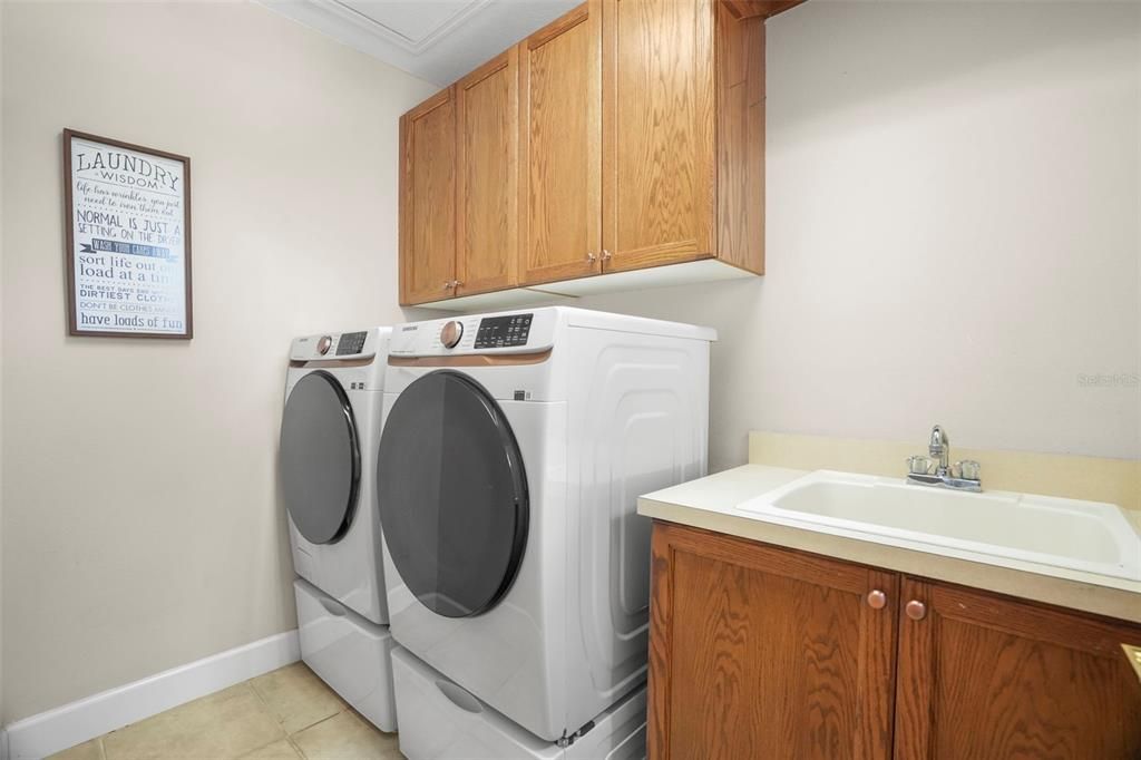 For Sale: $1,198,000 (4 beds, 4 baths, 3168 Square Feet)