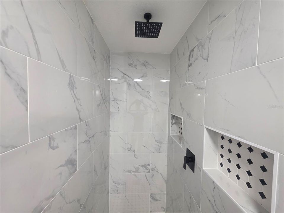 For Sale: $299,000 (3 beds, 2 baths, 1120 Square Feet)