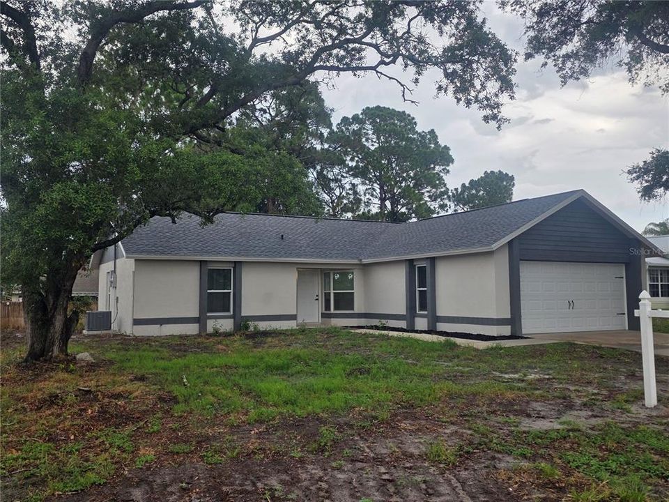 For Sale: $299,000 (3 beds, 2 baths, 1120 Square Feet)
