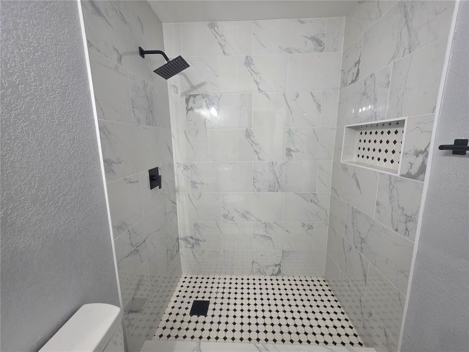 For Sale: $299,000 (3 beds, 2 baths, 1120 Square Feet)