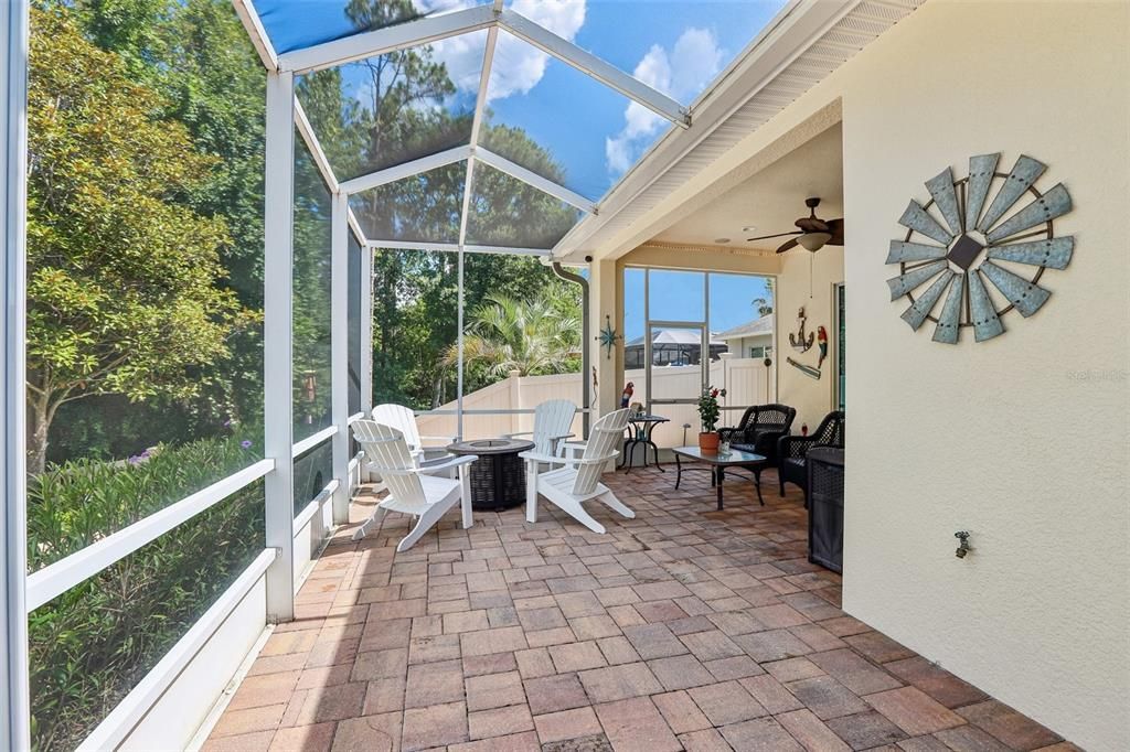 For Sale: $399,900 (2 beds, 2 baths, 1629 Square Feet)
