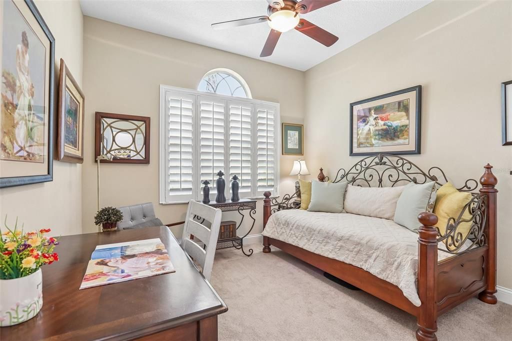 For Sale: $399,900 (2 beds, 2 baths, 1629 Square Feet)