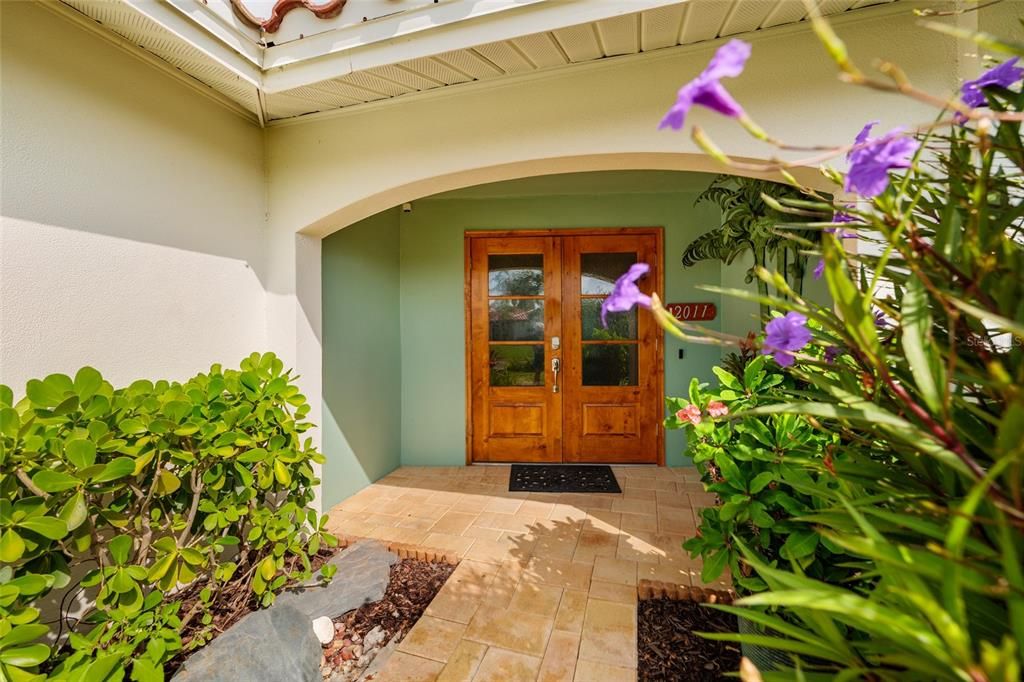 For Sale: $1,489,000 (4 beds, 3 baths, 2414 Square Feet)