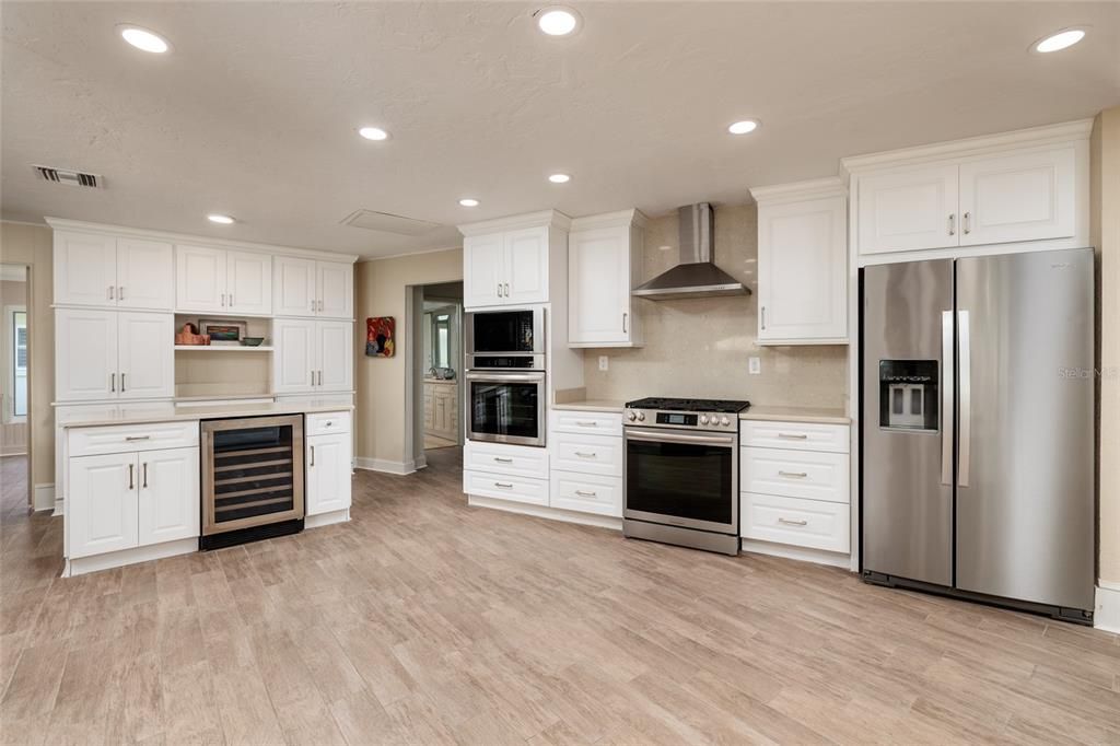 For Sale: $1,489,000 (4 beds, 3 baths, 2414 Square Feet)