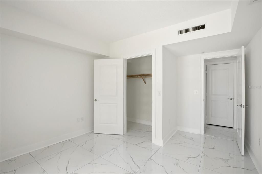На продажу: $699,000 (2 спален, 2 ванн, 1165 Квадратных фут)