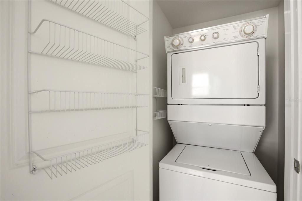 На продажу: $699,000 (2 спален, 2 ванн, 1165 Квадратных фут)