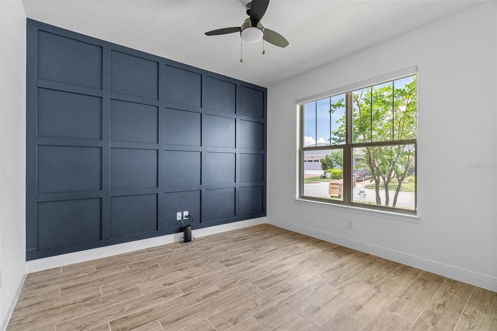 For Sale: $439,000 (4 beds, 2 baths, 1901 Square Feet)