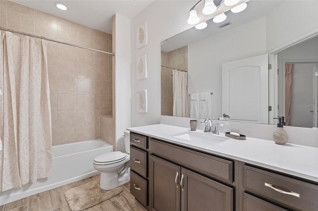 For Sale: $439,000 (4 beds, 2 baths, 1901 Square Feet)